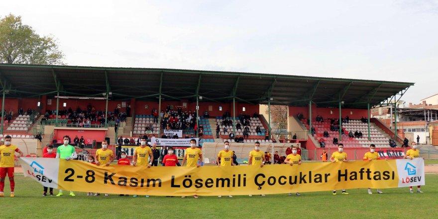EDİRNESPORLU FUTBOLCULARDAN LÖSEMİYE MASKELİ FARKINDALIK
