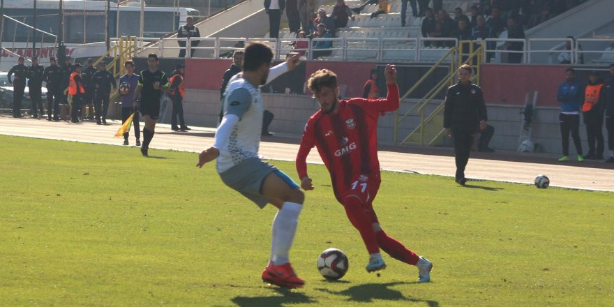 GMG KASTAMONUSPOR - SİVAS BELEDİYESPOR: 2-1