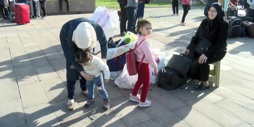 ESENYURT'TAN 150 SURİYELİ ÜLKESİNE DÖNÜYOR
