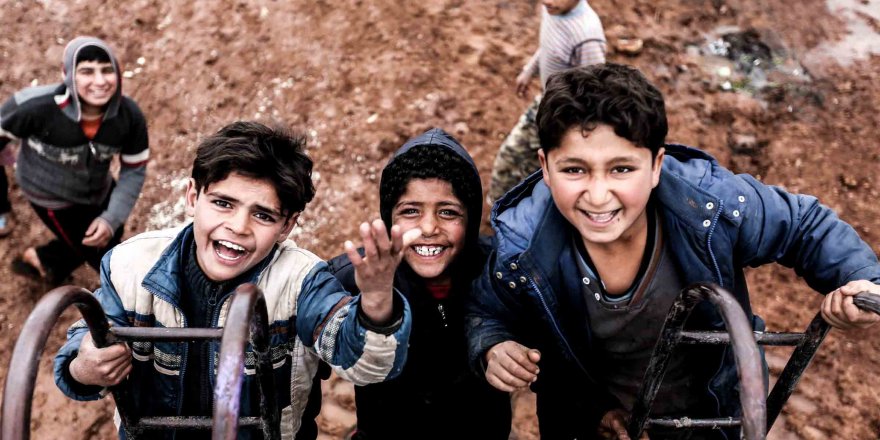 “SINIRDAKİ İNSANLAR” SERGİSİ BAHÇELİEVLER’DE