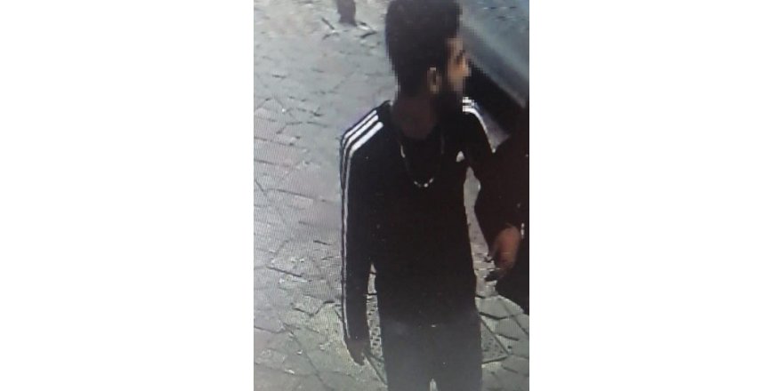 ZEYTİNBURNU'NDA FİLİPİNLİ TURİSTİN CEP TELEFONUNU GASP EDEN ŞÜPHELİ YAKALANDI