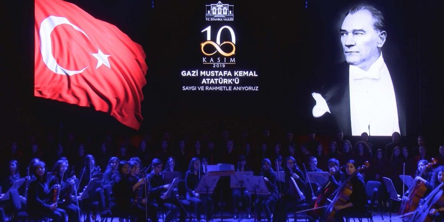 CEMAL REŞİT REY KONGRE MERKEZİ'NDE 10 KASIM TÖRENİ