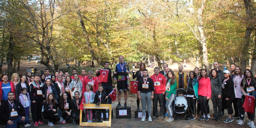 'ÇOCUKLAR GÜLÜMSESİN' DİYE KOŞTULAR