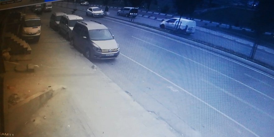 SULTANGAZİ'DEKİ FECİ KAZA KAMERADA 