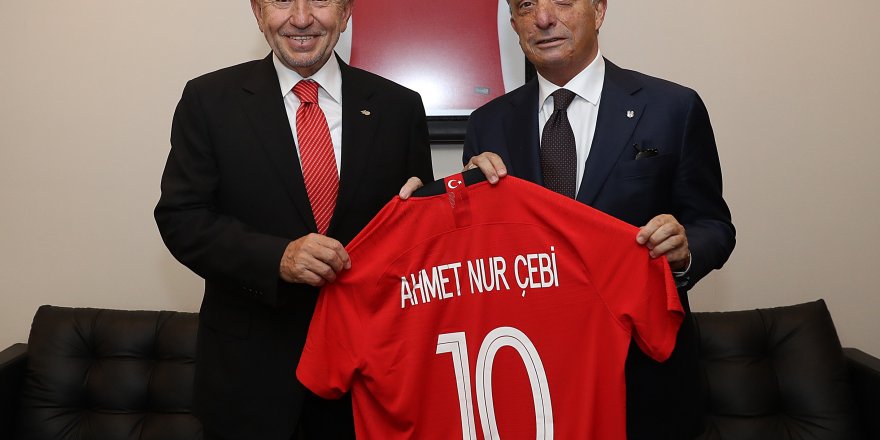 BEŞİKTAŞ YÖNETİMİ, TFF BAŞKANI ÖZDEMİR'İ ZİYARET ETTİ