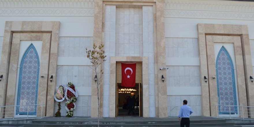 SABİHA GÖKÇEN HAVALİMANI CAMİİ HİZMETE GİRDİ