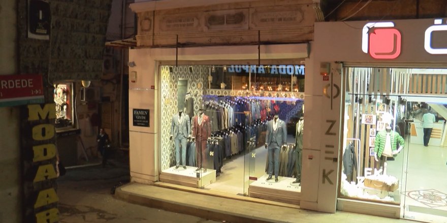 KİTABENİN ÖNÜNDEKİ TABELA KALDIRILDI