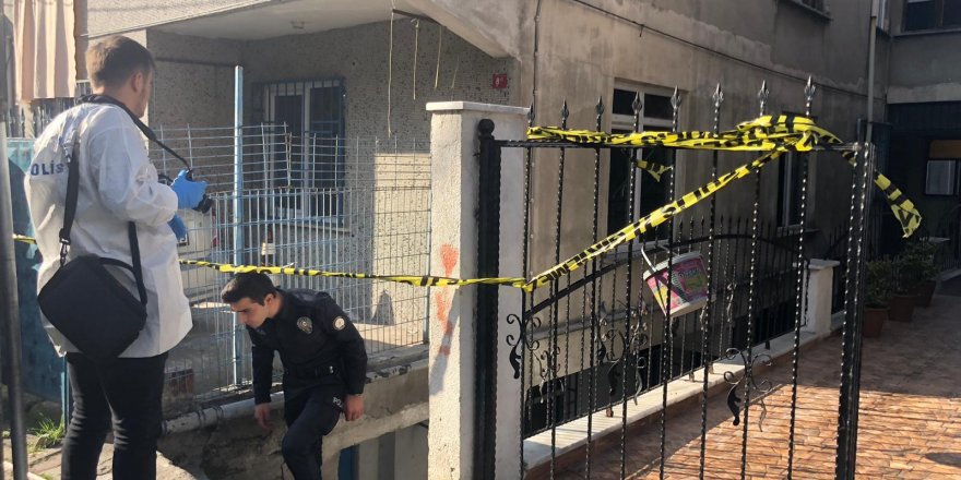 KÜÇÜKÇEKMECE'DE CİNAYET