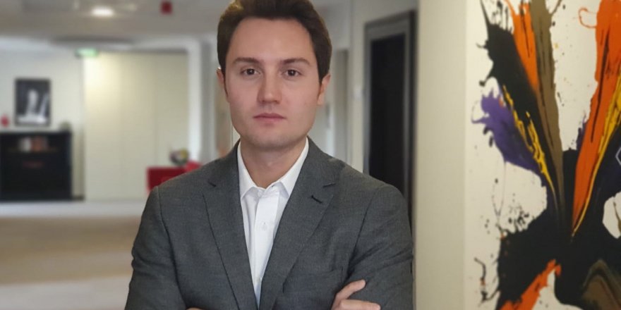 ÇOCUĞUNUZUN FOTOĞRAFINI PAYLAŞIRKEN BİR KEZ DAHA DÜŞÜNÜN