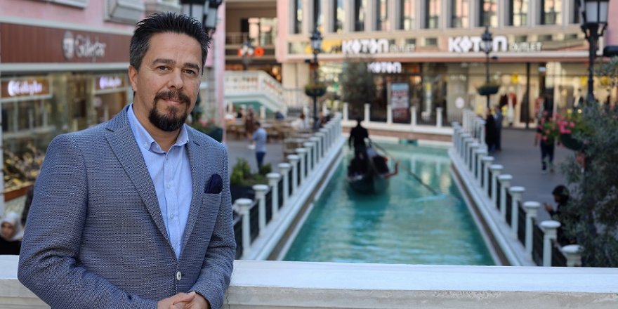 VENEZİA MEGA OUTLET/ISIGÖLLÜ: GONDOL TURLARI MAĞAZA CİROLARINI ARTIRIYOR