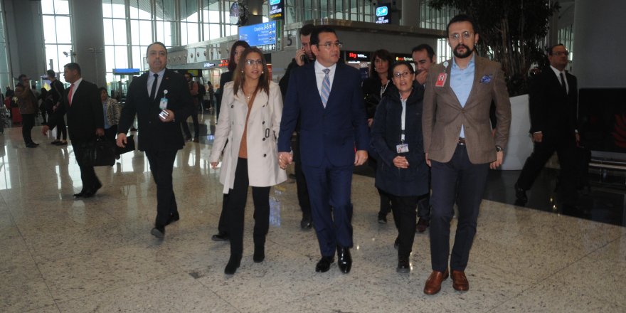 GUATEMALA DEVLET BAŞKANI MORALES'TEN İSTANBUL HAVALİMANI'NA ÖVGÜ