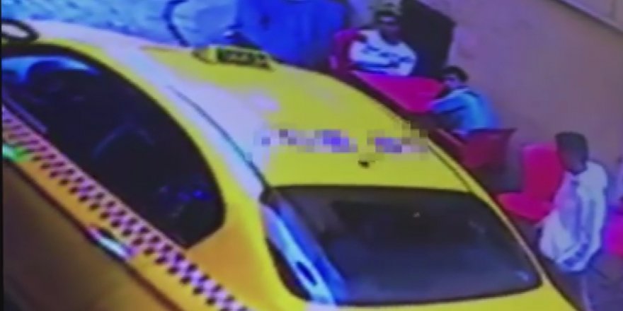 BEYOĞLU'NDA TAKSİDEKİ TURİSTİN TELEFONUNU ÇALAN ŞÜPHELİ KAMERADA 