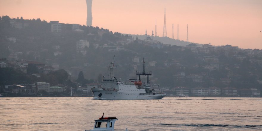 RUS İSTİHBARAT VE ARAŞTIRMA GEMİSİ BOĞAZ'DAN GEÇTİ