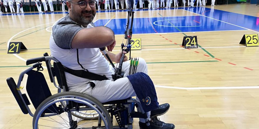 OK ATMAYA YENİ BAŞLADI, MADALYA KAZANDI