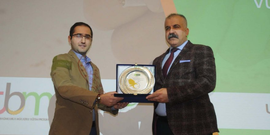 PROGRAMA KATILIP SİGARAYI BIRAKAN POLİSLERE ALTIN HEDİYE EDİLECEK