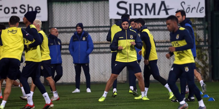 FENERBAHÇE, GÖZTEPE HAZIRLIKLARINI SÜRDÜRÜYOR