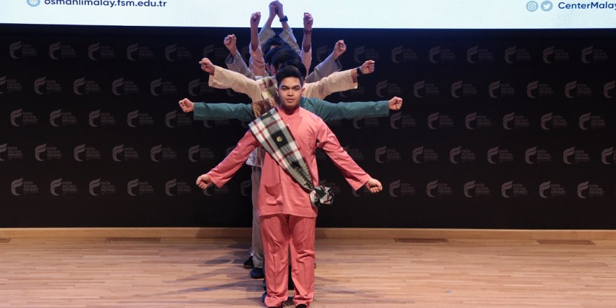 MALAY ÖĞRENCİLERDEN GÜNEYDOĞU ASYA KÜLTÜR ŞÖLENİ