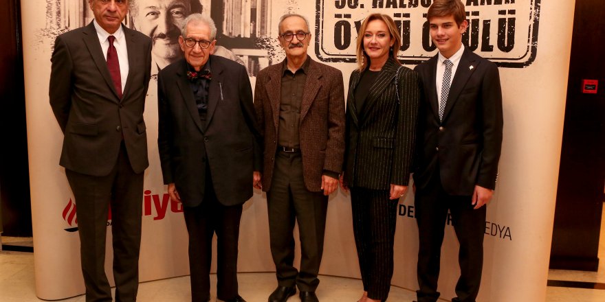 30'UNCU HALDUN TANER ÖYKÜ ÖDÜLÜ KAMİL ERDEM'E VERİLDİ 