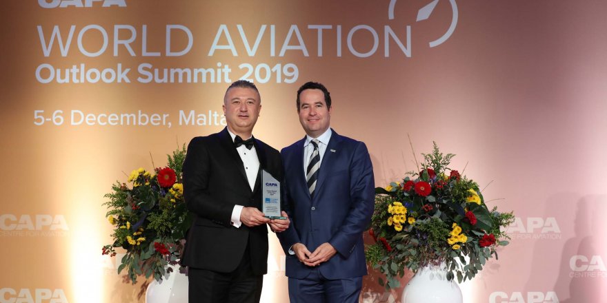 SABİHA GÖKÇEN ASYA TARAFINDAN "YILIN EN İYİ HAVALİMANI" SEÇİLDİ