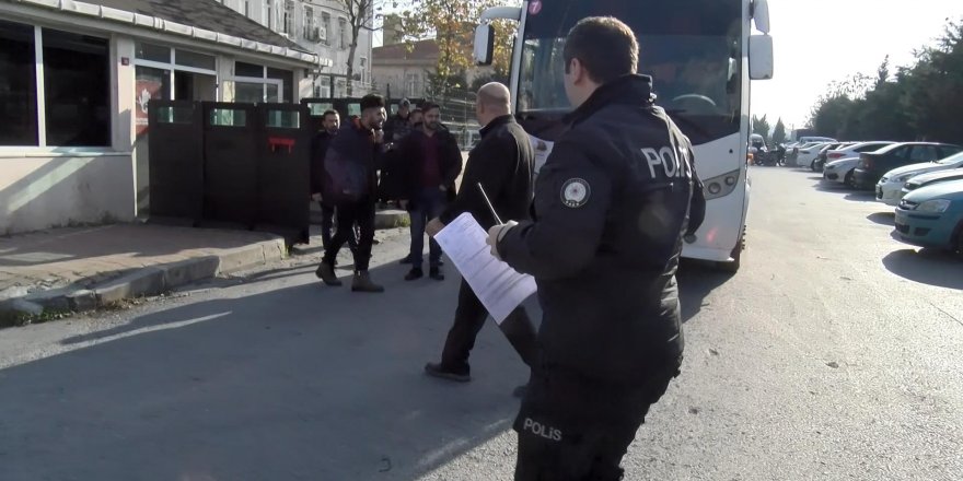 YOLCULAR İLE OTOBÜS ŞOFÖRÜNÜN TARTIŞMASI KARAKOLDA BİTTİ