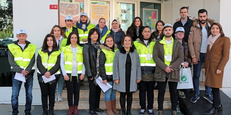 Ataşehir’de Kapılar Çevre Bilinci İçin Çalınıyor