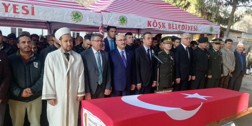 KALP KRİZİNDEN ÖLEN KIBRIS GAZİSİ, AYDIN'DA TOPRAĞA VERİLDİ