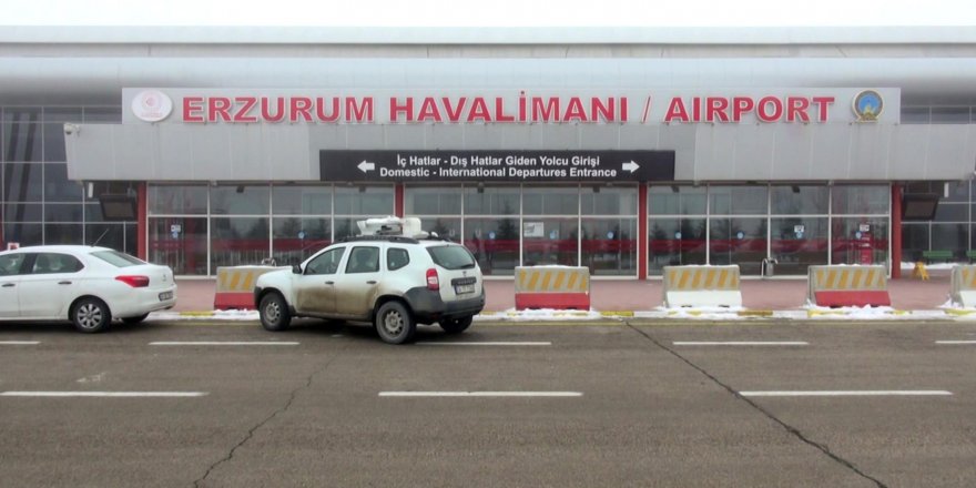 VALİ OKAY MEMİŞ: UÇAK SAATLERİNİN DEĞİŞTİRİLMESİNE ÇABA SARFEDİYORUZ