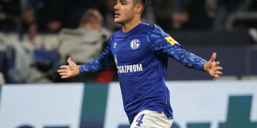 OZAN KABAK, EN DEĞERLİ 10 FUTBOLCU ARASINDA