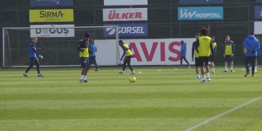 FENERBAHÇE'NİN SİVASSPOR HAZIRLIKLARINI BAŞKAN ALİ KOÇ DA TAKİP ETTİ