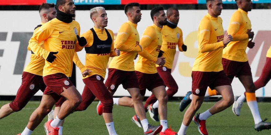 GALATASARAY GÖZÜNÜ LİGE ÇEVİRDİ