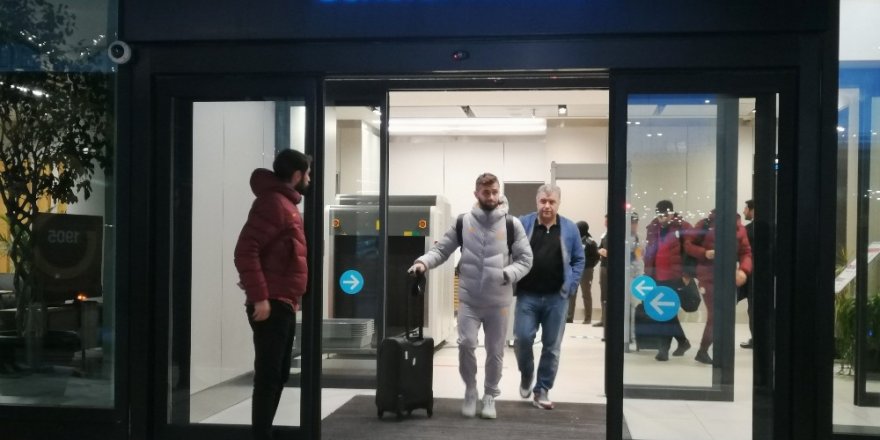 Galatasaray, İstanbul’a Döndü