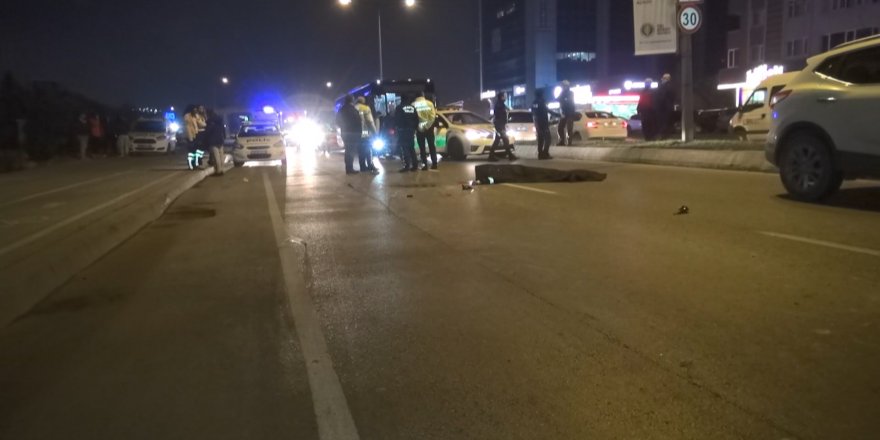 HADIMKÖY'DE MOTOSİKLETLİ KURYENİN FECİ ÖLÜMÜ