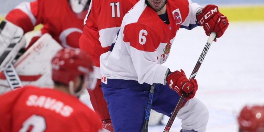 BUZ HOKEYİNDE OLİMPİYAT ELEMELERİ BAŞLADI