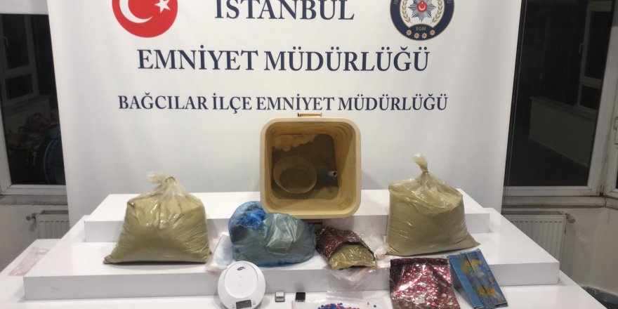 HEDİYE PAKETLERİNDEN UYUŞTURUCU ÇIKTI