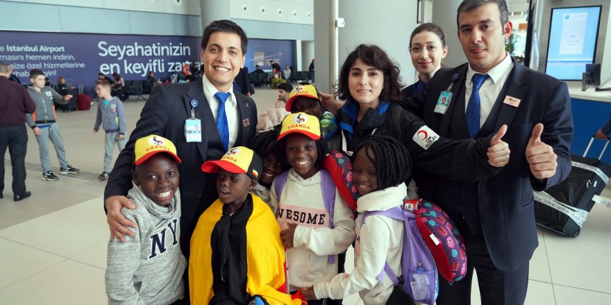 AFRİKALI YETİM VE ÖKSÜZ ÇOCUKLARDAN DANS ETMEK İÇİN İSTANBUL'DA