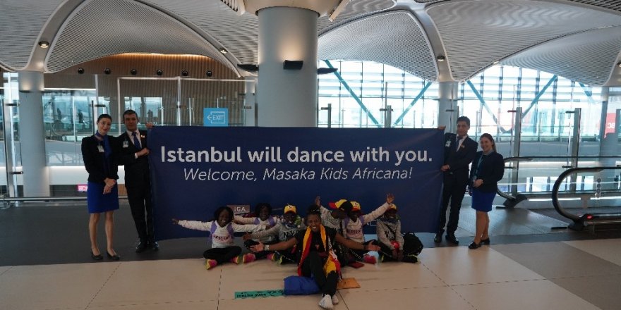 Afrikalı Yetim Ve Öksüz Çocuklardan Oluşan Dans Grubu İstanbul’da