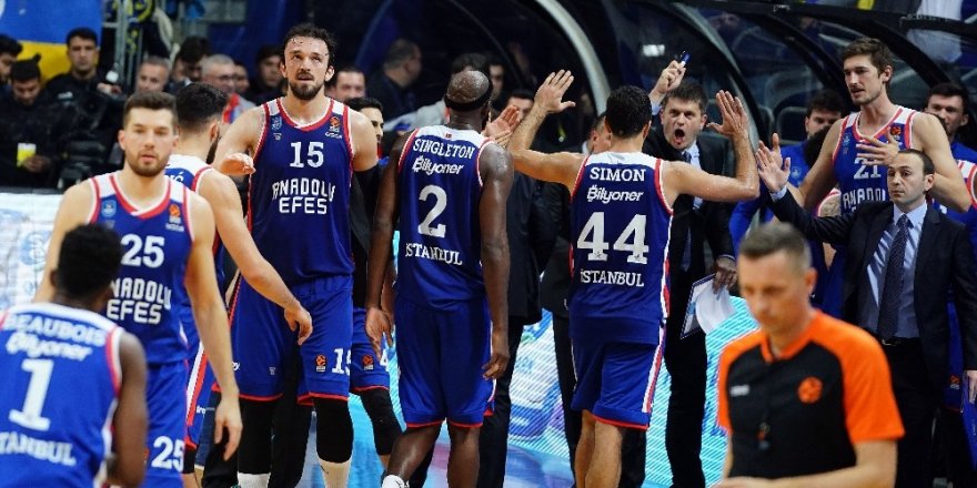Anadolu Efes Durdurulamıyor