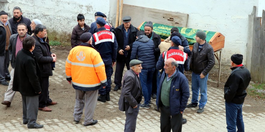 BABASININ TÜFEKLE ÖLDÜRDÜĞÜ RIZA, TOPRAĞA VERİLDİ