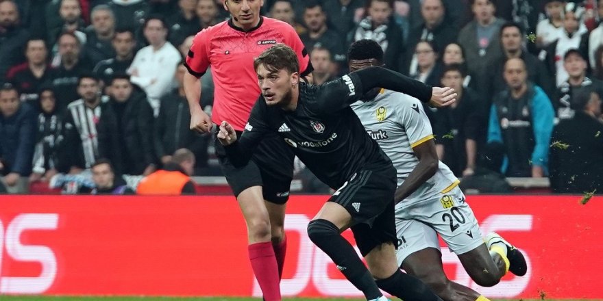 Süper Lig: Beşiktaş: 0 - Yeni Malatyaspor: 0 (İlk Yarı)