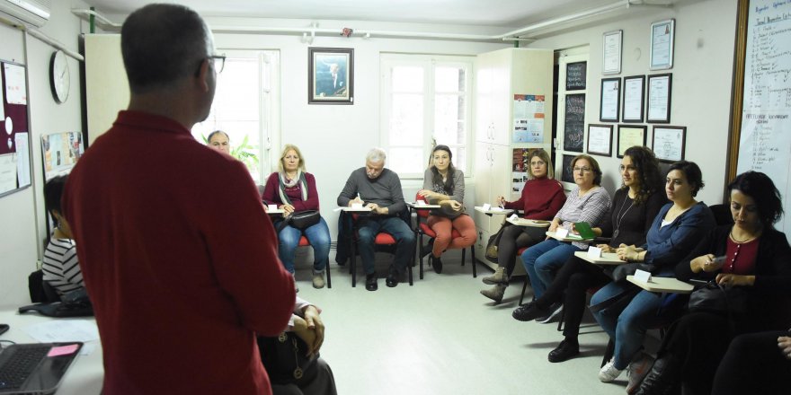 ŞIRINGALI ÇİKOLATA ÖLÜMLERİ SONRASINDA BELEDİYEDEN İLK YARDIM KURSU