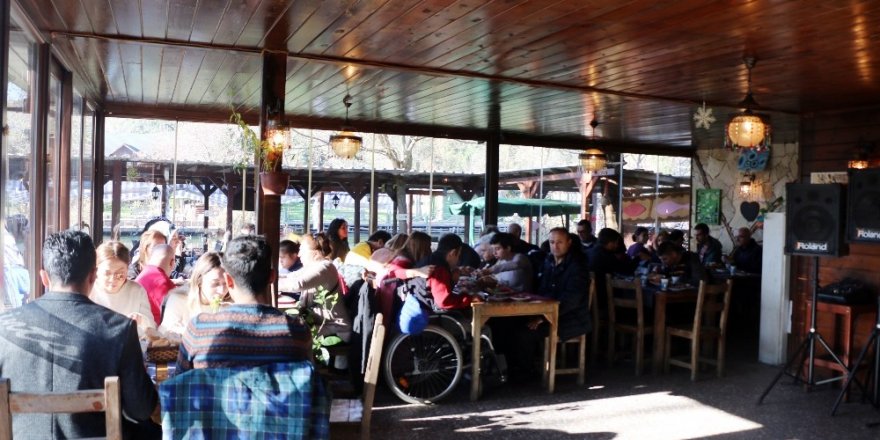 Beşiktaşlı Engelliler Ağva’da Doyasıya Eğlendi