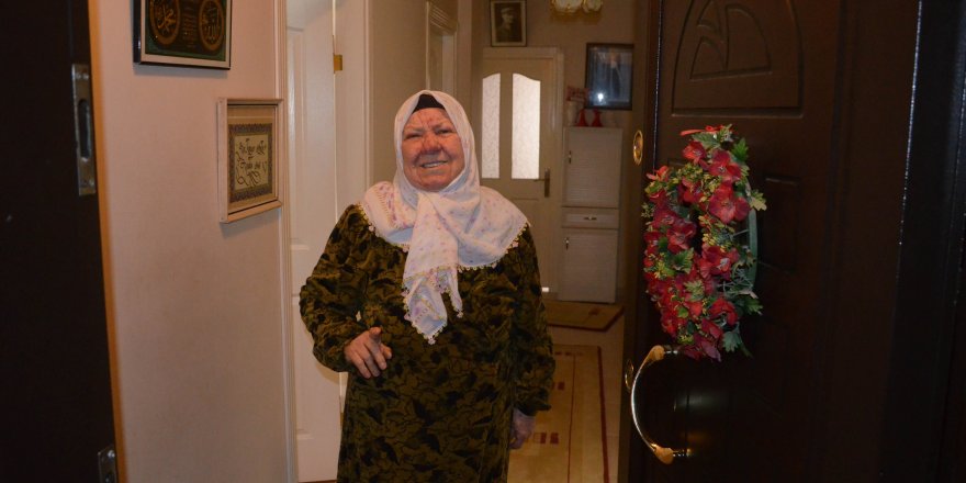 EVE GELEN YOĞURTÇU 5 BİN 920 TL’Yİ ÇALIP KAÇTI... KAÇIŞ ANLARI KAMERADA