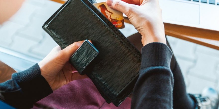 İnternetten Alışveriş Yaparken Kredi Kartı Bilgilerinizi Kaptırmayın