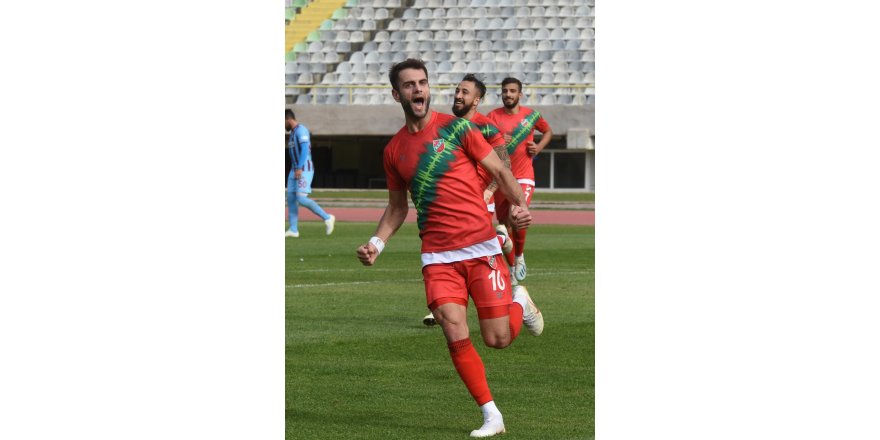 KARŞIYAKA'DA HAKAN PATLAMA YAPTI