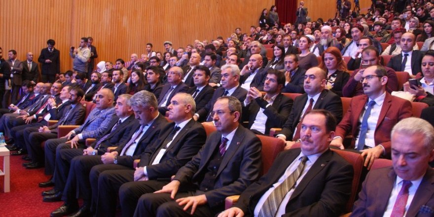 Vali Yerlikaya İstanbul’da Yaşayan Göçmen Sayısını Açıkladı