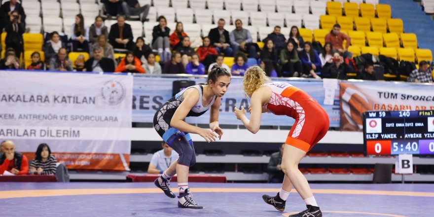 BÜYÜK KADINLAR TÜRKİYE GÜREŞ ŞAMPİYONASI SONA ERDİ