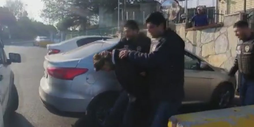 SAHTE TBMM ARAÇ GİRİŞ KARTIYLA YAKALANDI