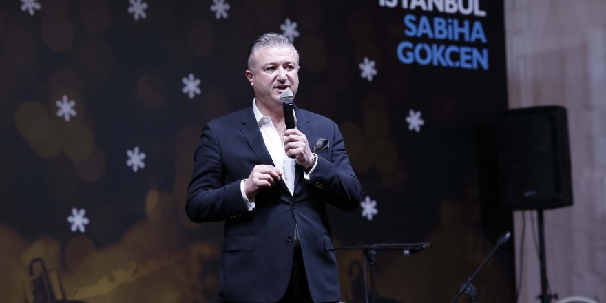 SABİHA GÖKÇEN'DE 10'UNCU YILINI DOLDURAN ÇALIŞANLARINA PLAKET VERİLDİ