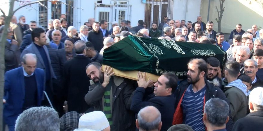 "YAN BAKTIN" KAVGASINDA ÖLDÜRÜLEN ÖĞRENCİ SON YOLCULUĞUNA UĞURLANDI