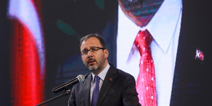 BAKAN KASAPOĞLU: GÜREŞ BİZİM GELECEĞİMİZ